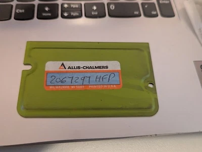 New Genuine Allis Chalmers Cover 2067297 HFP - Image 1 of 4