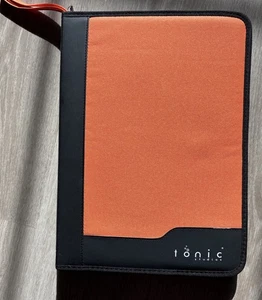 Tonic Studios großer Ordner mit drei Einlagen - Bild 1 von 3