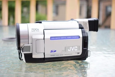 [Nearly New, Tested Working] 2001 JVC GR-DVL520U MiniDV Camcorder w/1x Tape - Image 1 of 4