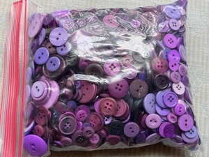 PRETTY PURPLE HUGE LOT 1-3/4 POUNDS CRAFTS - Picture 1 of 2