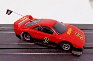 TYCO - Ferrari F40 Super Car Red/Black/Yellow #3 w/ Correct Chassis & Flag - NEW - Picture 1 of 3