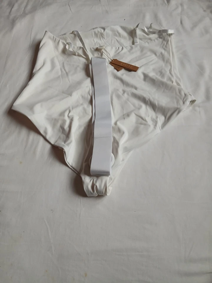 Skims Esculpir Natación Sin Tirantes Una Pieza Estilo Mármol OP-BRF-2772 Talla 3X-G28 Foto 1 de 3