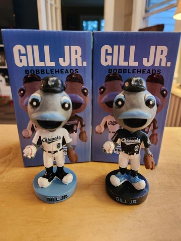 2023 Lakeshore Chinooks SGA Ring Toss Bobblehead Gill Jr Cover