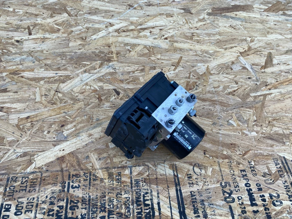 Controlador de bomba hidráulica de freio ABS 7W832C405 AC JAGUAR XK XKR (07-11) FABRICANTE DE EQUIPAMENTO ORIGINAL - Imagem 1 de 4