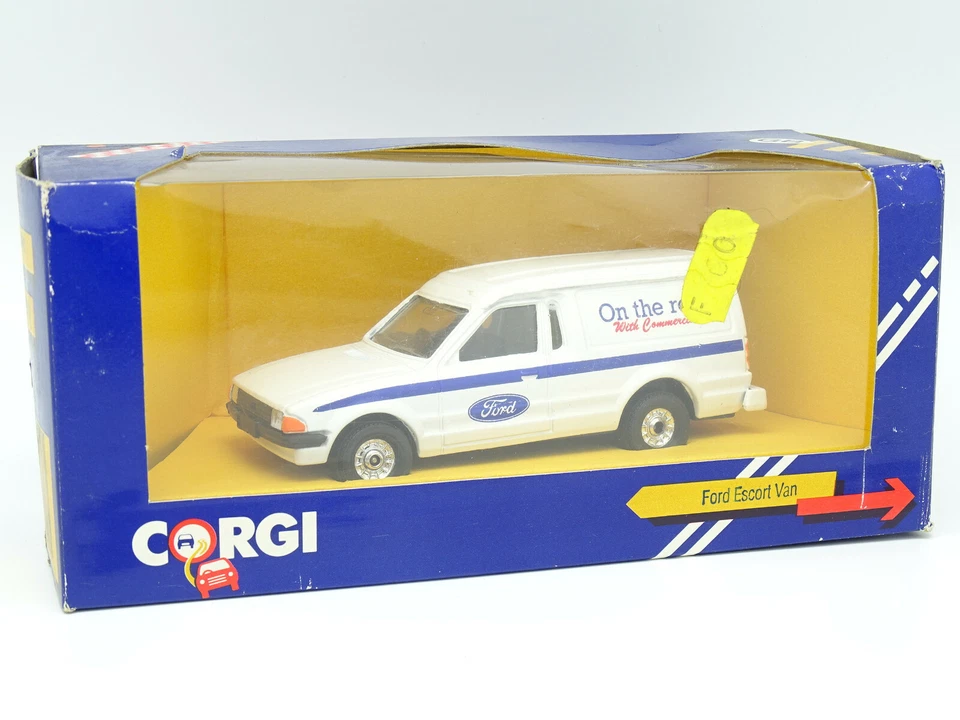 Corgi 1/36 - Ford Escort Van On The Road - Immagine 1 di 1