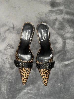 Zapato para mujer Luichiny talla 5,5 Foto 1 de 3