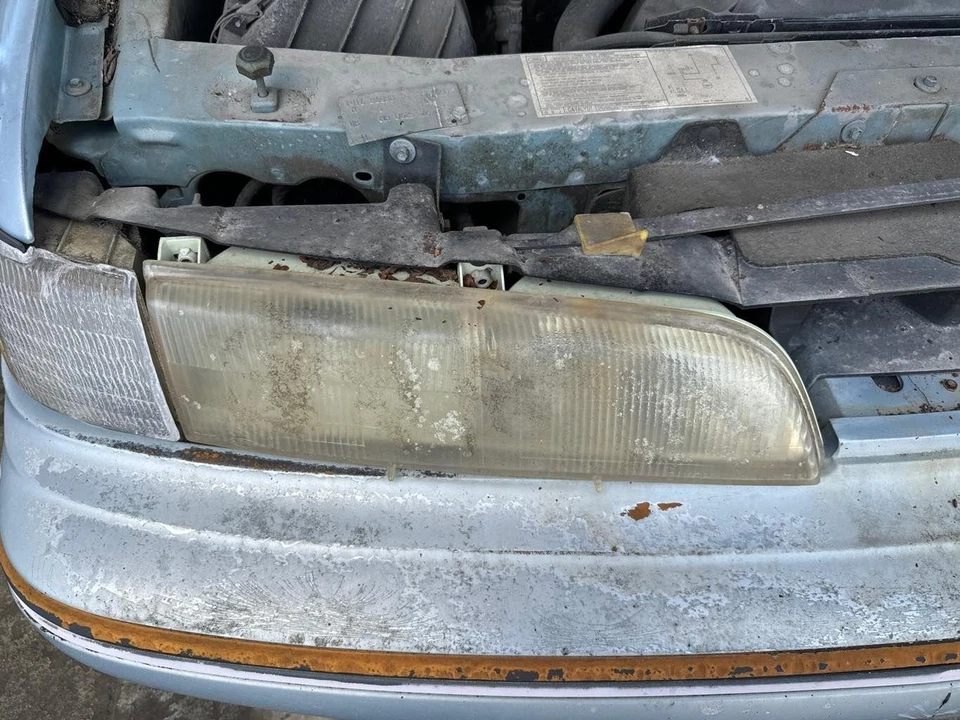 Conjunto Faro FORD THUNDERBIRD Derecho 89 90 91 92 93 Foto 1 de 1