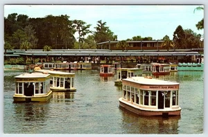 Postcard Glass Bottom Boats at Silver Springs Florida Scenic View - Picture 1 of 2