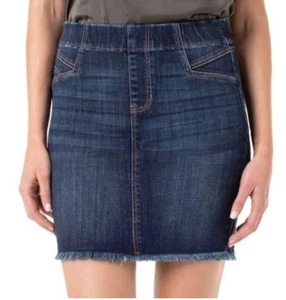 Liverpool Jeans Skirt 10/30 Cat Eye Pull On Dark Wash Denim raw hem NEW - Picture 1 of 5