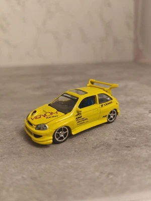 Muscle Machines 2000 Honda Civic Hatchback Yellow Import Tuner Diecast - Image 1 of 4