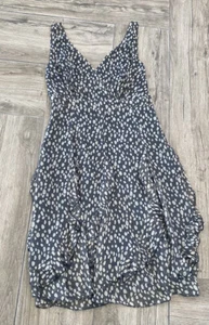 The Pyramid Collection Size Medium Gray Sleeveless Dress Ruffles Size Medium - Picture 1 of 6