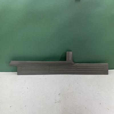 1999-2006 Silverado Sierra Avalanche Front Right Passenger Door Sill Plate OEM - Image 1 of 4