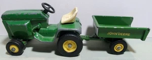 John Deere / Ertl #591 Lawn & Garden Tractor With Cart For Restoration - Picture 1 of 14