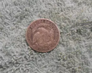 #C38. 1829 USA LIBERTY CAP DIME SILVER COIN - Picture 1 of 2