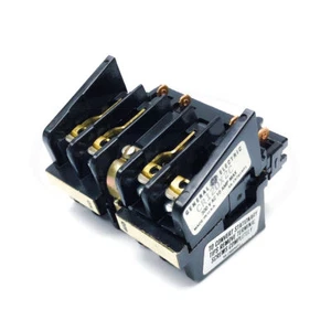 General Electric CR120X2C Industrial Relay 4-Pole Adder Block, 10A300V Max - Picture 1 of 3