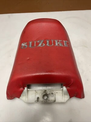 Asiento trasero rojo Suzuki GSX600F 92 Foto 1 de 4