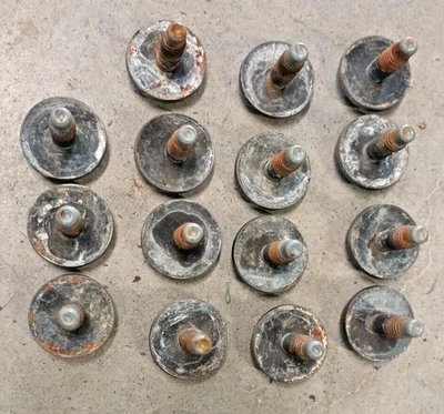 2003-05 Dodge Ram Truck Door Hinge Bolts Lot Of 15 LOC-135F - Image 1 of 4