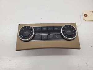 2012-2014 MERCEDES C300 OEM A/C HEATER CLIMATE CONTROL SWITCH TRIM - Picture 1 of 8