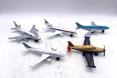 Matchbox Lot 5 Commercial Jet Planes Airplane Thai, Air France, Korean, Pan Am - Image 1 of 4