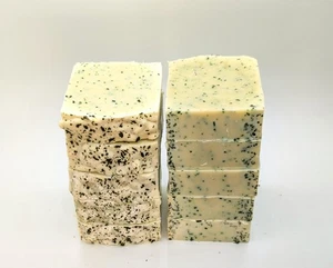Ocean Bloom Bar with Shea Butter, Sea Buckthorn, Irish Sea Moss and Wakame - Picture 1 of 7