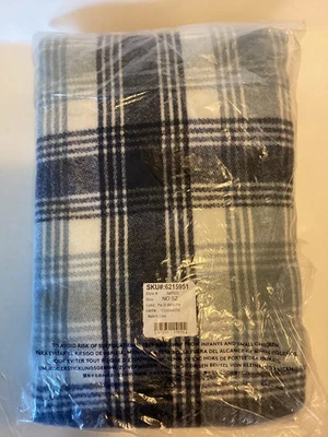 New Lands' End Luxe Cashtouch Throw Blanket Pale Slate Blue/Ivory Plaid 50x60" - Image 1 of 4