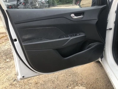 Hyundai Accent 2018 panel de moldura de puerta delantera 949854 Foto 1 de 4