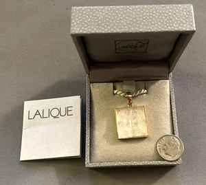 LALIQUE Art Deco Masque de Femme Kristall vergoldet Anhänger Kordel Halskette mit Box - Bild 1 von 6