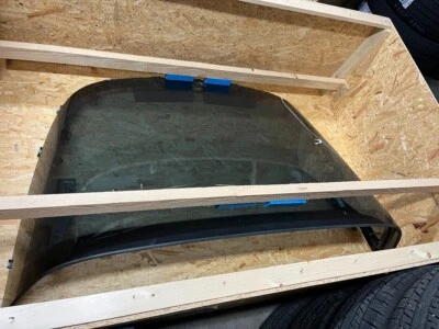 Porsche 911 Targa 4 GTS 2018 ventana trasera vidrio 9P1-845-047-B (roto) Foto 1 de 4