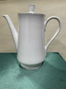 Coffee Pot & Lid Lovelace by CROWN VICTORIA 9" 5 cup Vintage - Picture 1 of 16
