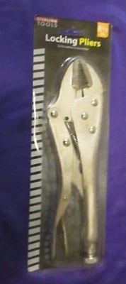 HEAVY DUTY LOCKING METAL PLIERS - 8.75"x2.625" FREE SHIIPPING  LOT #27 - Image 1 of 2