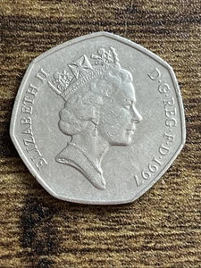 1997 United Kingdom 50 Fifty Pence Elizabeth Britannia Lion Actual Coin TB5444* - Picture 1 of 2