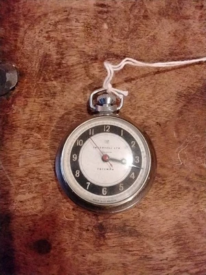 VINTAGE INGERSOLL TRIUMPH POCKET WATCH Working  - Image 1 of 4