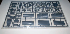 ACADEMY F-16CG/CJ FALCON 12101 ⭐PARTS⭐ SPRUE C-COCKPIT+INTAKES+MORE 1/32 - Picture 1 of 3
