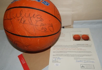 JULIUS ERVING 1985-86 76ers 10 x Signed Autographed Team Basketball with JSA LOA - Image 1 of 4