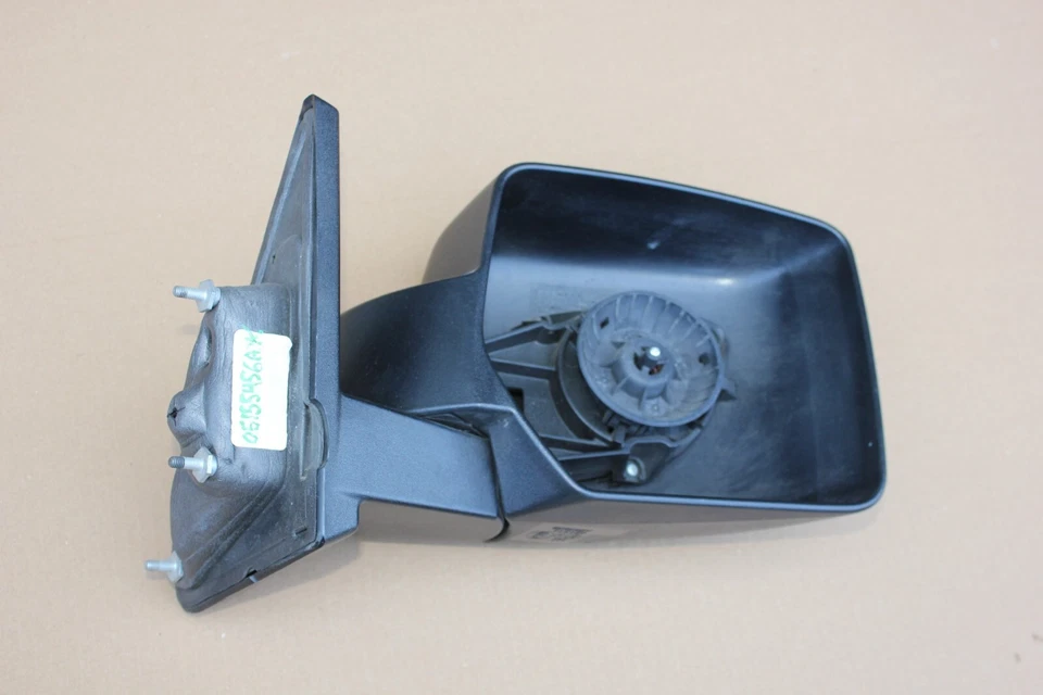 Espejo retrovisor derecho manual Jeep Patriot 2007-2017 OEM Mopar (falta cristal espejo retrovisor) Foto 1 de 4