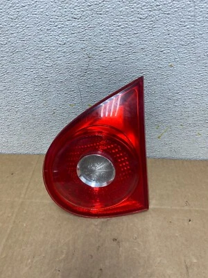 Luz trasera interior maletero Volkswagen Golf 2006-2009 pasajero derecho Rh O7376 DW Foto 1 de 4
