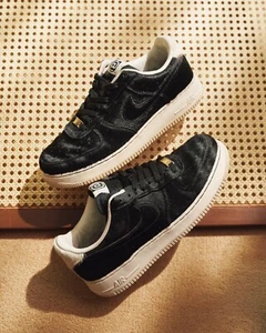 2011 Nike Air Force 1 Low PRM “Black Bearbrick” in US9.5 - Picture 1 of 6