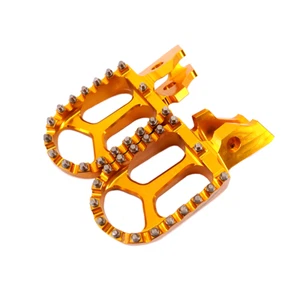 KKE Foot Pegs Footrests Pedals Pads Fit SurRon Ultra Bee 2023-2024 E-Bike Gold - Foto 1 di 6