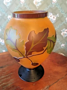 Cameo Glass Oak Leaves and Acorns Vase Galle' Reproduction Orange Autumn 7.5” - Picture 1 of 4