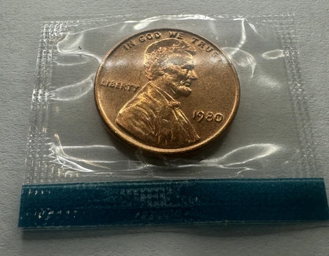 1980-P Uncirculated And Untouched Lincoln 1Cent Coin From US Mint Cello Set Cover