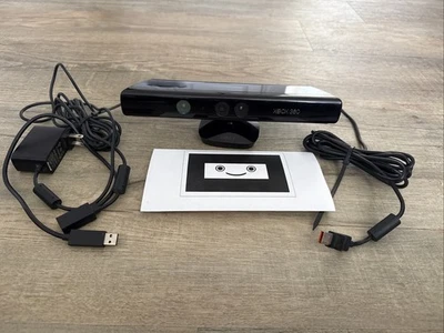 Microsoft Kinect Sensor Bar for Xbox 360 1414 w/ AC Power Adapter 1429 - TESTED - Image 1 of 4
