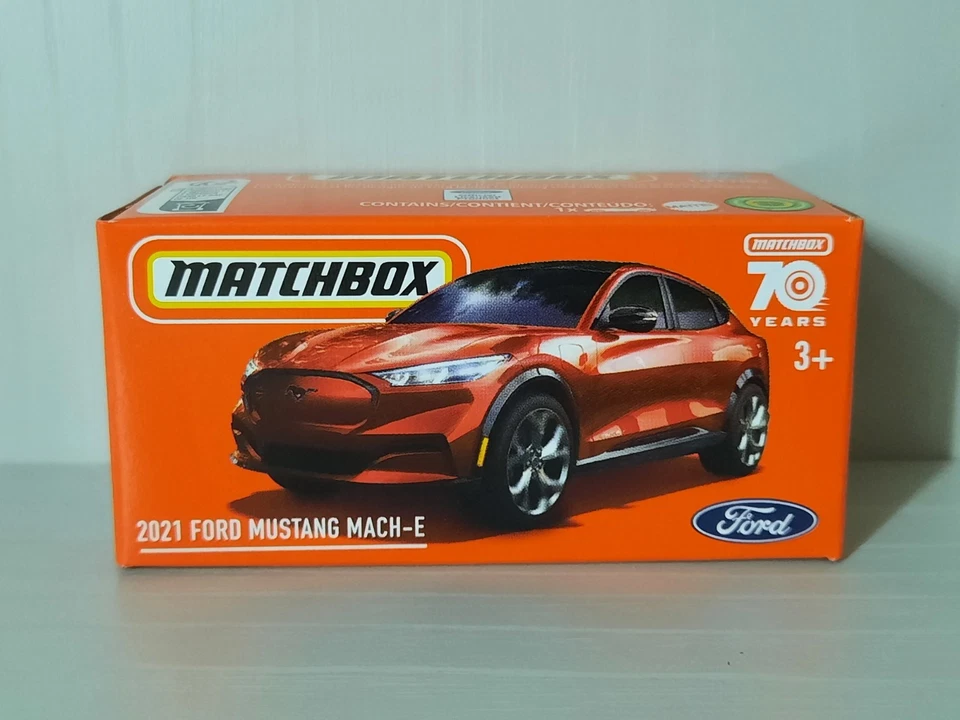 Matchbox 2023 Mattel 2021 Ford Mustang Mach-E Box Modellino 1/64 - Immagine 1 di 1