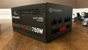 Thermaltake SmartPro RGB 750W Power Supply - Bild 1 von 2