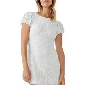 Free People NWT White Lace Hailee Cut Out Mini Sheath Dress Size Large - Picture 1 of 10