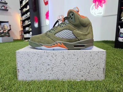 Talla 9 - Air Jordan 5 Retro 2024 'Olive' - Totalmente Nuevo DS ✅️ Envío Rápido  Foto 1 de 4