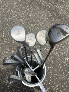 Women’s 13 Club Golf Set - Driver, Putter, 3-P Irons, 1/3/5 Wood + Cart Bag - Picture 1 of 6