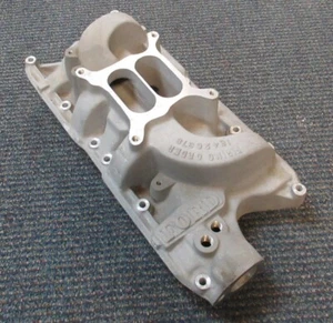Colector de admisión de aluminio de gran altura Ford 302 1969-73 NOS con letras - Imagen 1 de 7