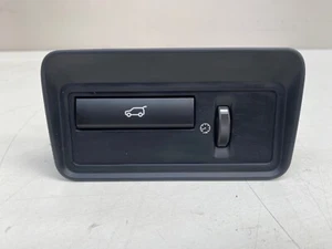 RANGE ROVER L405 TAILGATE BOOT OPENING SWITCH CPLA11654CA - Picture 1 of 9