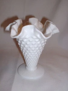 Vintage Fenton Hobnail Milk Glass #3956 Ruffled Vase Produced 1953-1978 - Picture 1 of 5