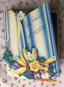 Vintage 1930s Birthday Greeting Card Pansies & Daisies with Aqua Tassel Hampton - Foto 1 di 7
